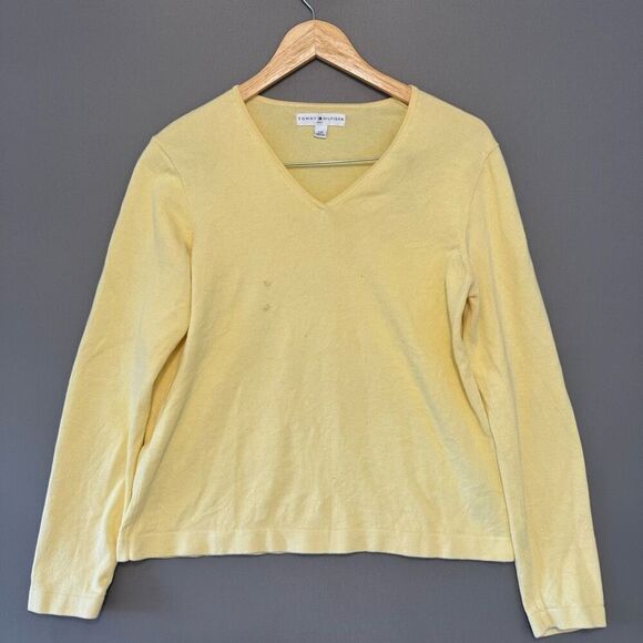 Tommy Hilfiger Women’s Yellow V-Neck LightweightKnit Sweater Size Large - Picture 1 of 14